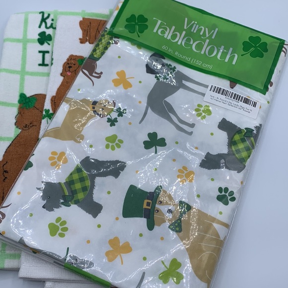St. Patrick’s Day Lucky Dogs Vinyl Flannel Back 60 in. Tablecloth & Dish Towels - Picture 4 of 7